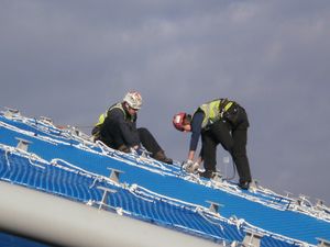 Veiligheidsnetten maken het verschil tussen leven en dood op de werf.