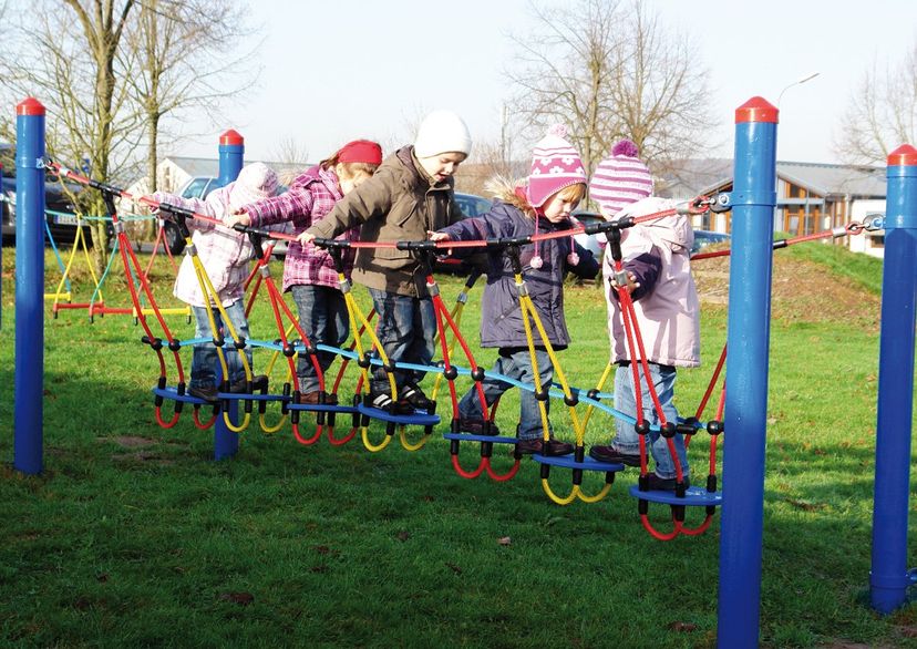 Avonturenbrug “Wackelteller”