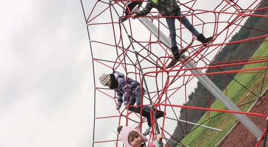 SPIDER 6 rope pyramid with 4 guy lines