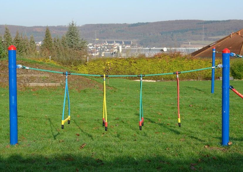 Touwladdersporten voor robiniahouten palen